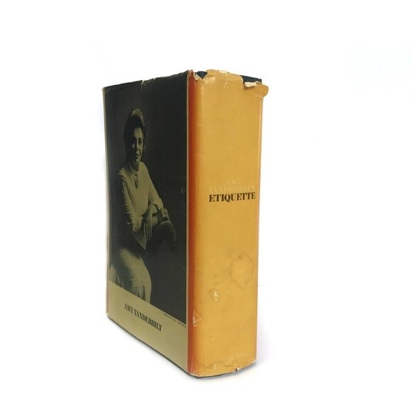 Vintage Book: Amy Vanderbilt's Etiquette Hardcover with Dust Jacket - Picture 4 of 9